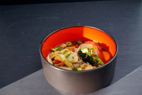 Ramen Bowl mit veganen Filetstreifen